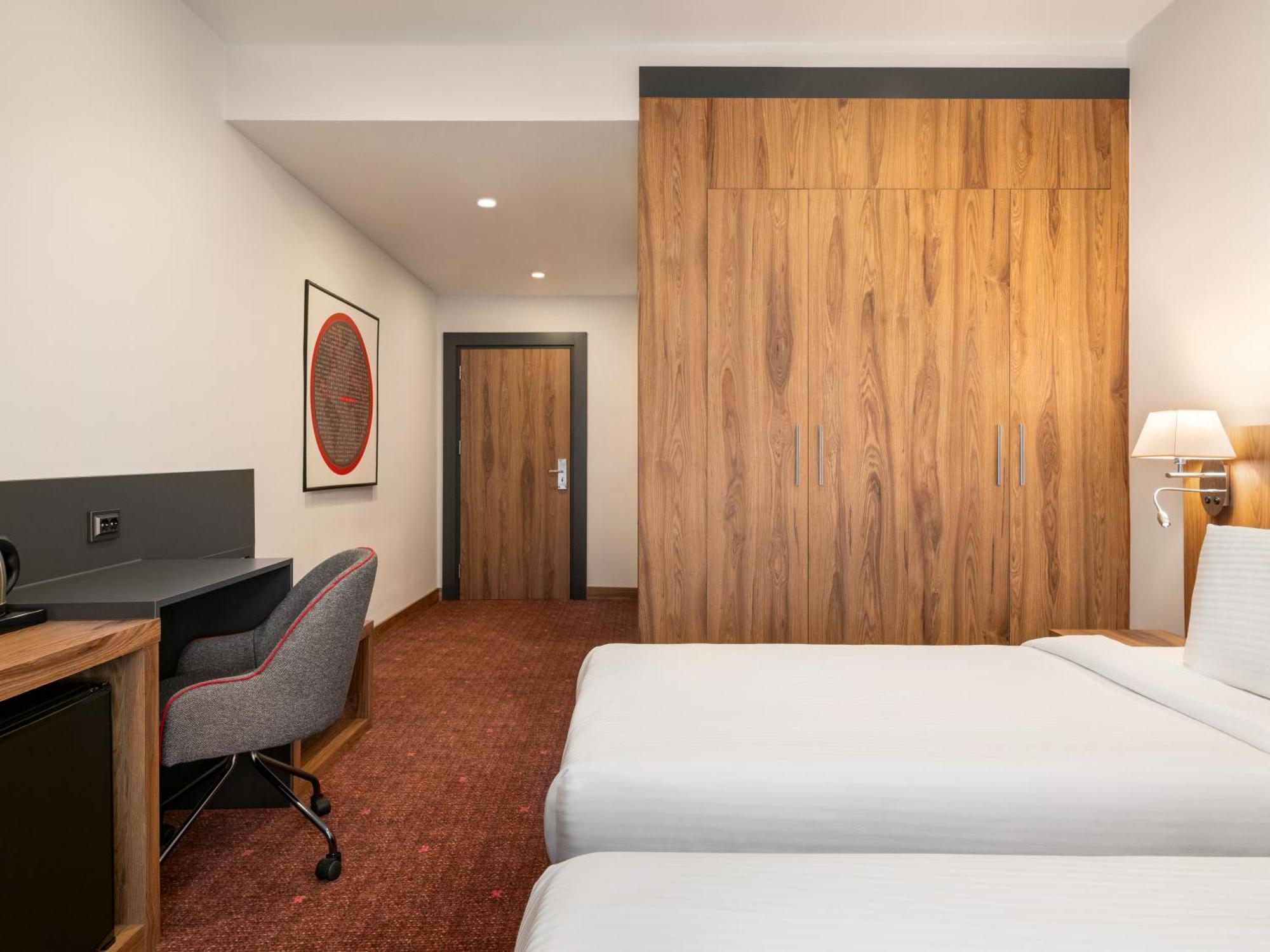Ramada By Wyndham Karacabey Hotel Bursa Exterior foto